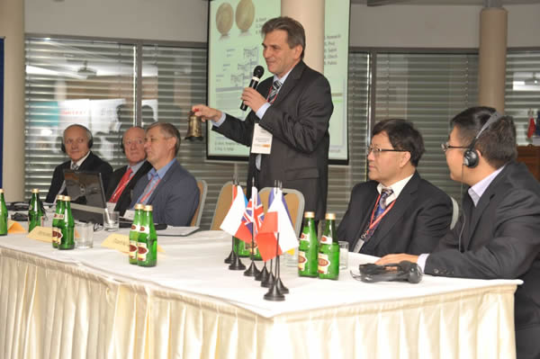 Od lewej: Roger Lyon, Mike Farley, Piotr Bielawski, Tomasz Chady, Qiang Tianpeng