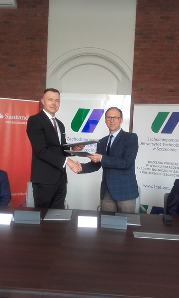 Na zdjęciu Rektor ZUT i dyrektor Departamentu Santander