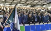 Wejście orszaku akademickiego wraz z pocztem sztandarowym