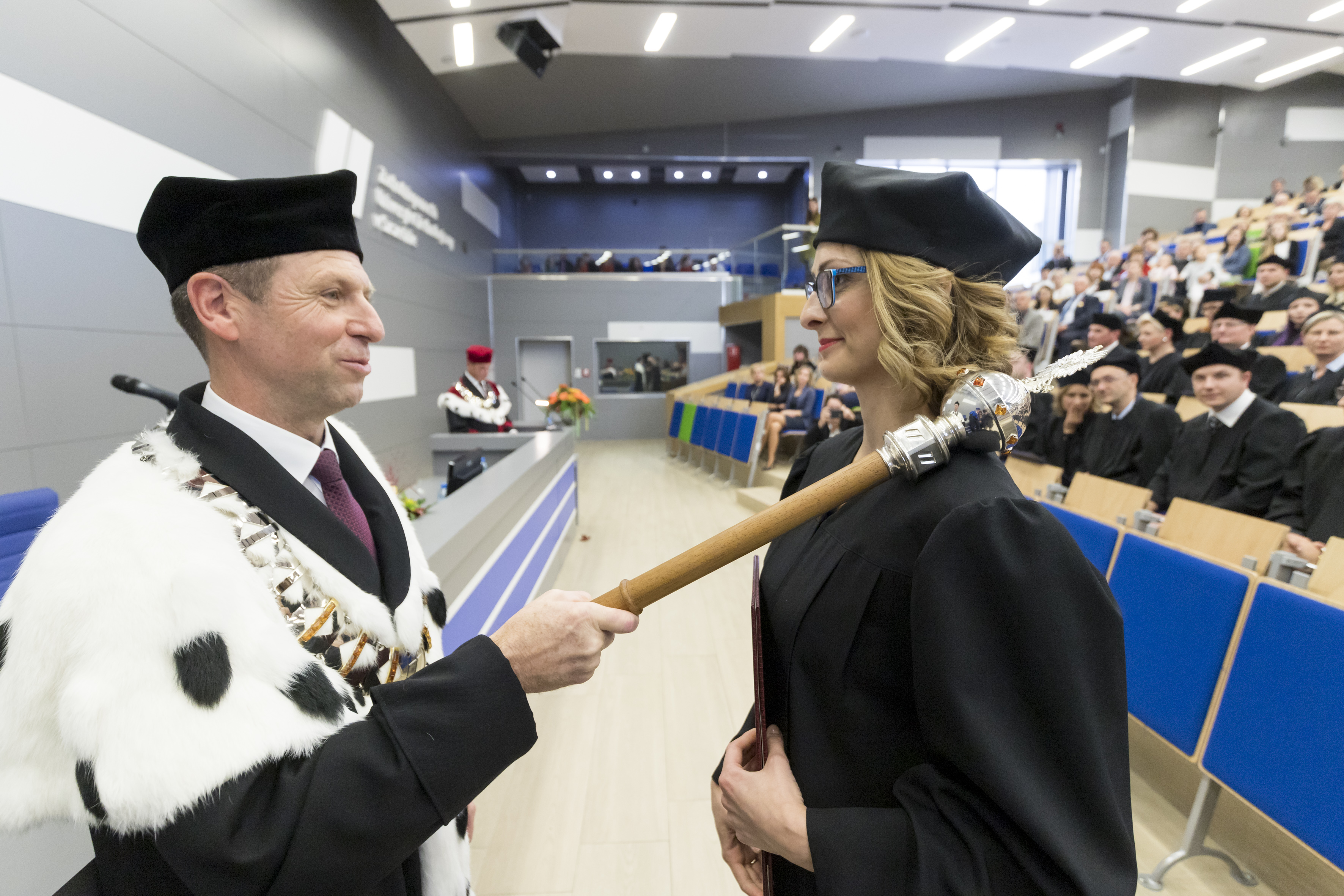 Wręczenie dyplomu doktorskiego - WTiICh Agata Goszczyńska (3)