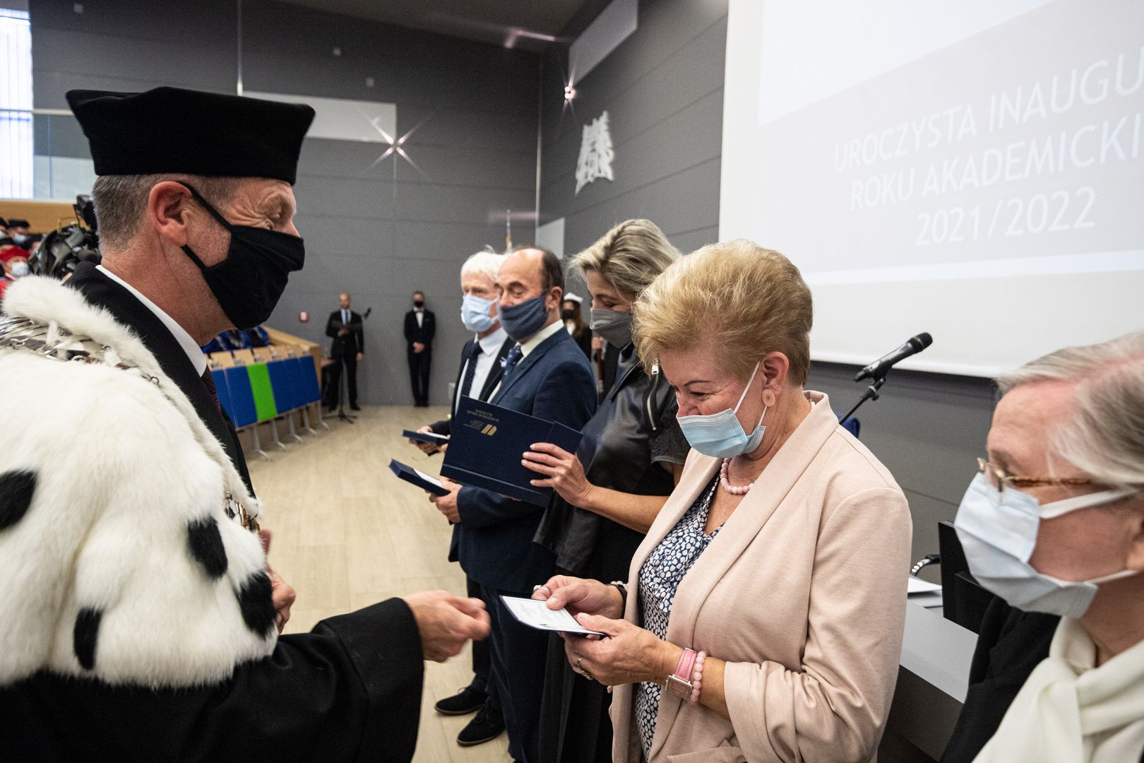 Wręczenie „Medali za szczególne zasługi dla Uczelni”