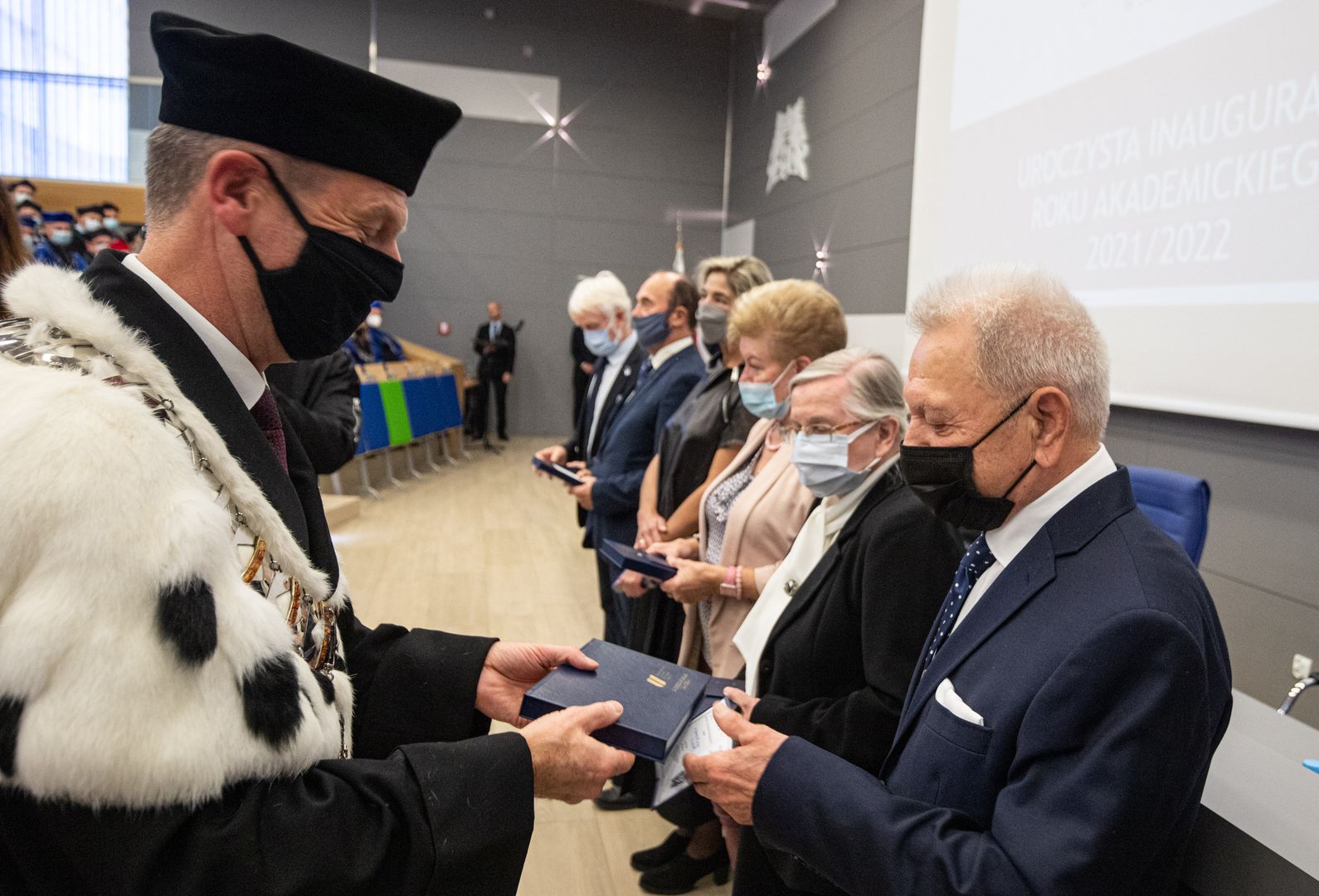 Wręczenie „Medali za szczególne zasługi dla Uczelni”