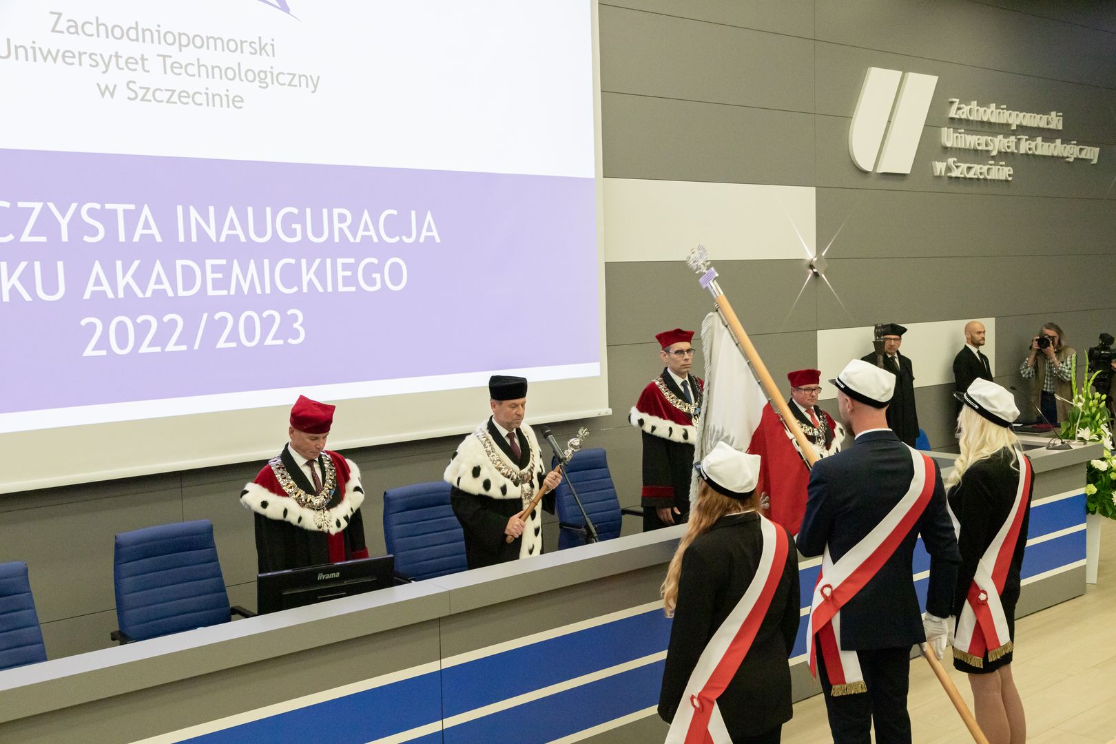 Poczet sztandarowy ZUT 
