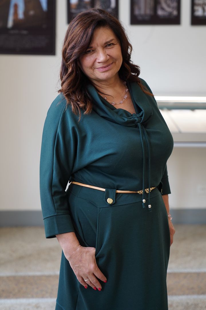 Halina Rutyna - kurator wernisażu &quot;Szukając piękna&quot;