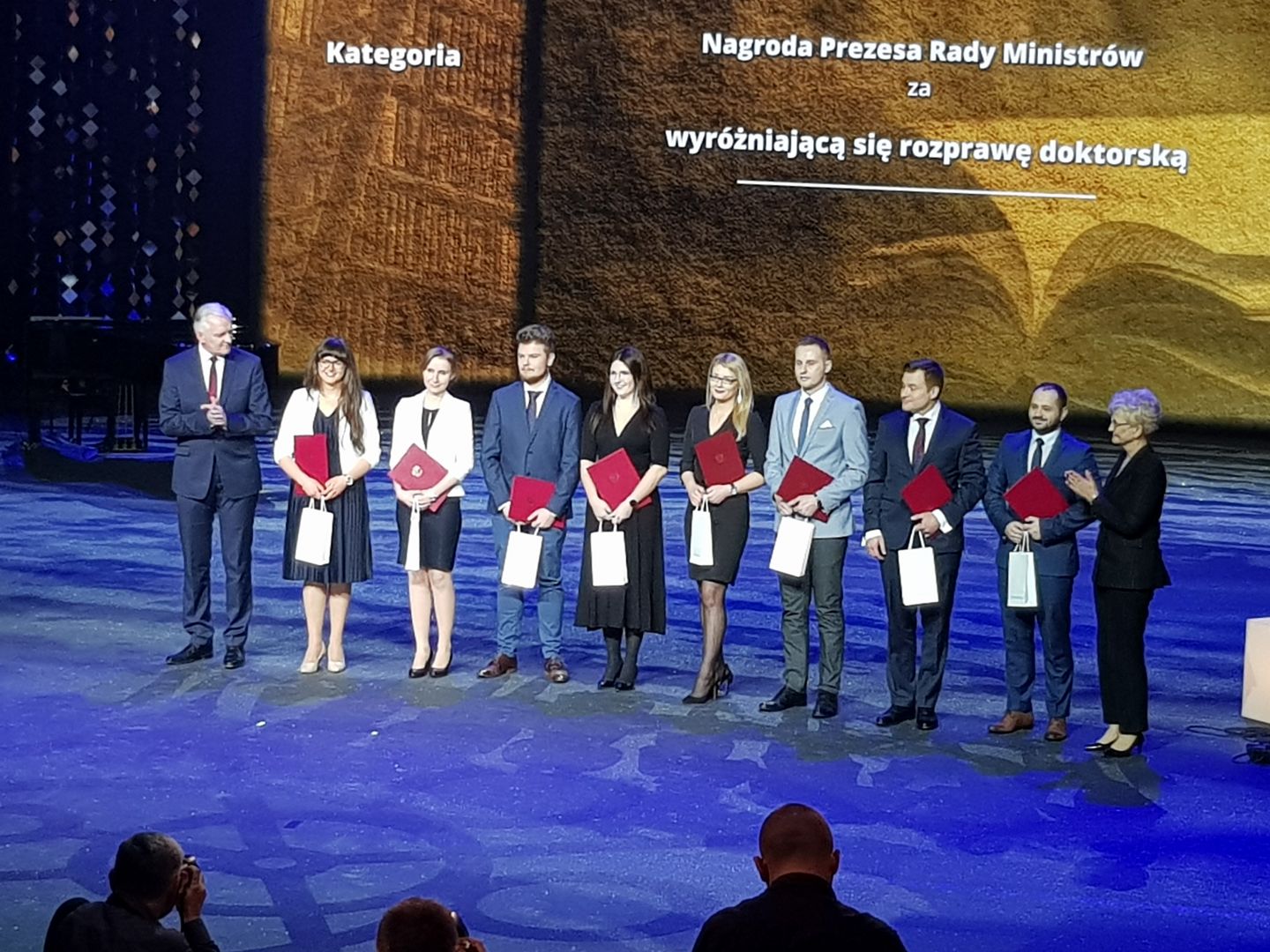 Na zdjęciu laureaci Nagrody Prezesa Rady Ministrów